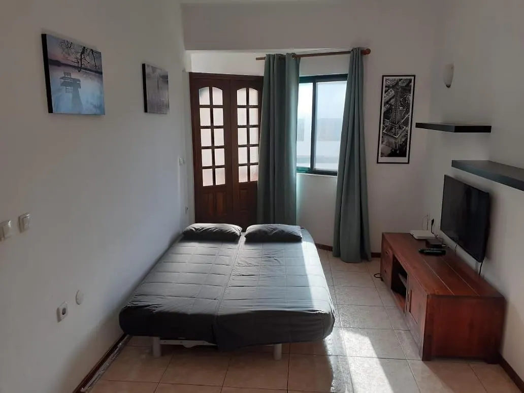 Avenida Dr Baltazar Lopes Da Silva 33A Apartment Mindelo